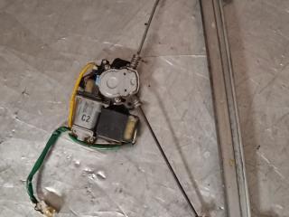 стеклоподъемник передний правый Mitsubishi Space Runner 2 поколение 1999, MR349204