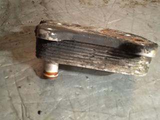 радиатор масляный Mercedes-Benz Sprinter 1 поколение (W901-905) [рестайлинг] 2002, 2.2 л., дизель, A6111880301