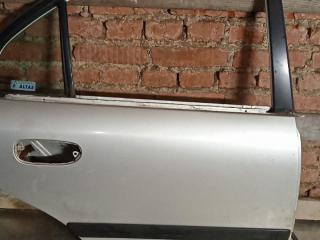 дверь задняя правая Mitsubishi Carisma 1 поколение [рестайлинг] 2001