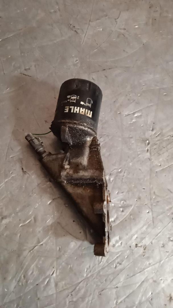 кронштейн масляного фильтра Citroen Xsara Picasso 1 поколение 2003, 2.0 л., бензин, 1103N6 - фото №1