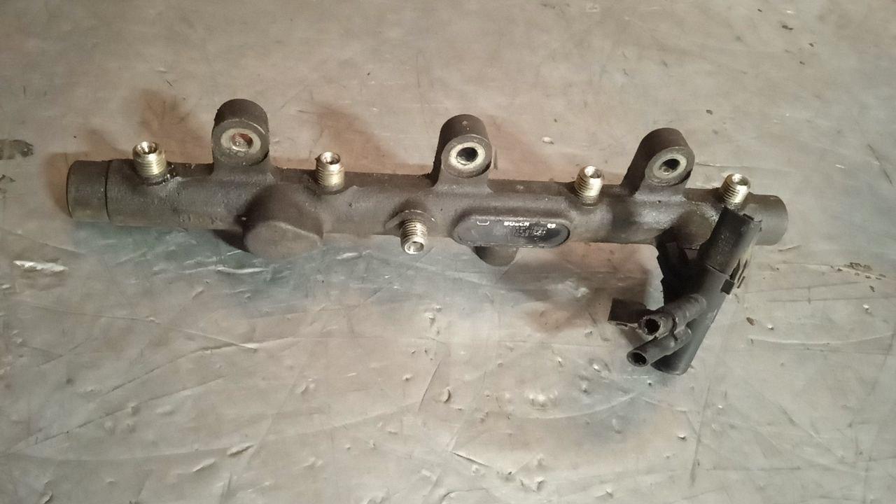 топливная рампа Citroen Berlingo 1 поколение (M49) 2002, 2.0 л., дизель, 445214019 - фото №1