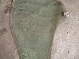 стекло двери передней правой BMW 5 серия E39 1999