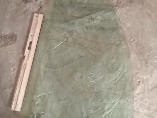 стекло двери передней левой Opel Corsa C 2002, хетчбэк 5 дв.