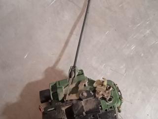 замок двери передней правой Skoda Octavia 1 поколение (A4) [рестайлинг] 2003