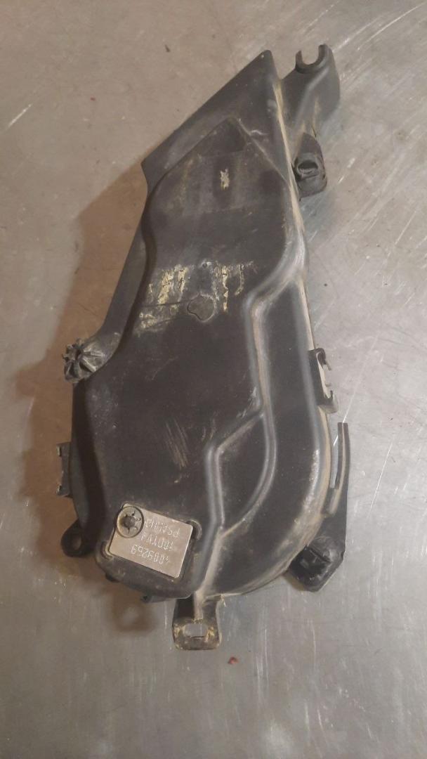 защита (кожух) ремня ГРМ Peugeot 407 1 поколение 2005, 1.6 л., дизель, 9655399580 - фото №1