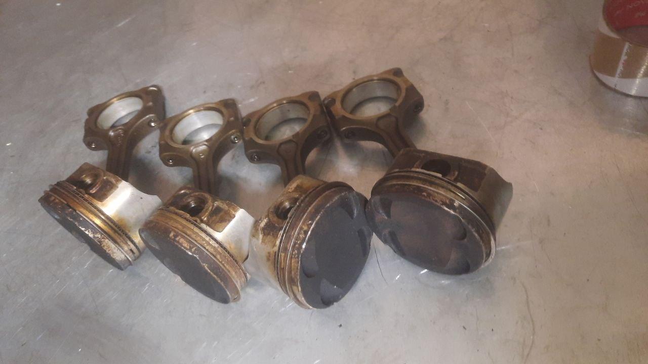 поршень шатун Mazda Premacy 1 поколение 2001, 1.8 л., бензин - фото №1