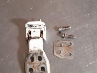 петля двери Ford Transit 7 поколение 2008