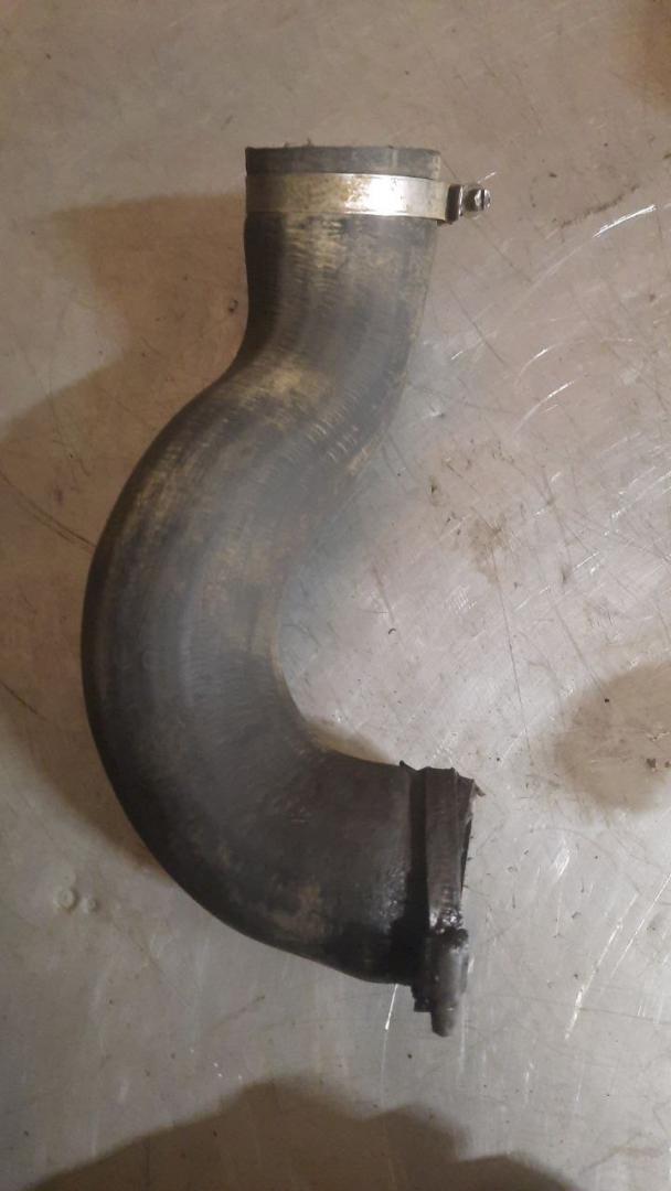 патрубок воздушного фильтра Ford Transit 7 поколение 2008, 2.2 л., дизель - фото №1