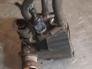 фланец (тройник) системы охлаждения Peugeot Boxer 1 поколение 1998, 2.5 л., дизель