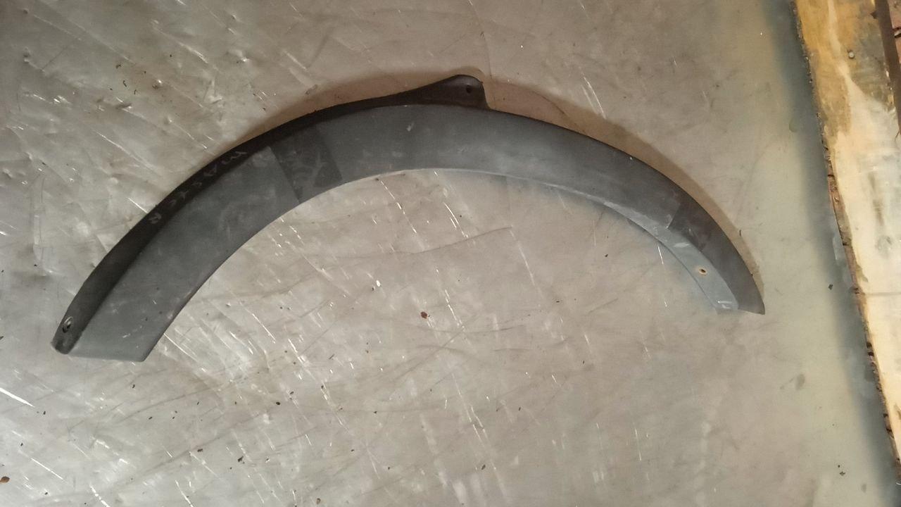 молдинг крыла Renault Master 2 поколение 2002, 770162571B - фото №1