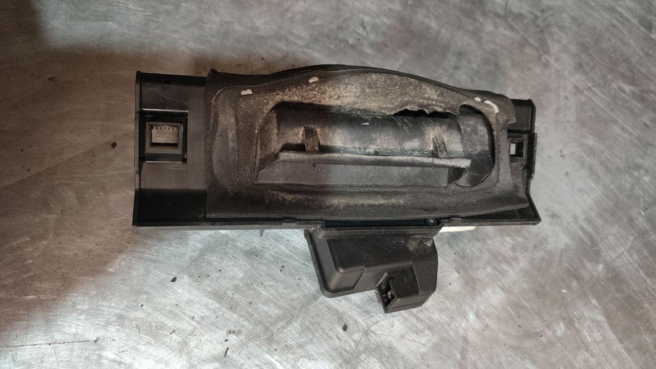 ручка крышки багажника Peugeot 206 1 поколение 2001, хетчбэк 5 дв., 8726Q0 - фото №1