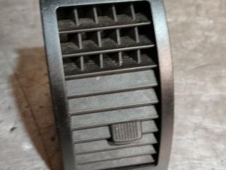 дефлектор обдува салона Volkswagen Polo 4 поколение 2003, 6Q081970401C