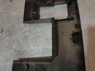 накладка на торпедо (консоль) Ford Fiesta 5 поколение 2005, 2S61A043K93AC