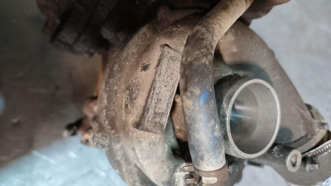 турбина Peugeot 307 1 поколение 2005, 2.0 л., дизель, 9633382380, EB404452F - фото №1