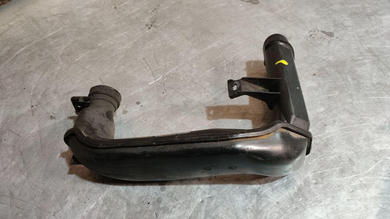 патрубок воздушного фильтра Peugeot 307 1 поколение 2005, 2.0 л., дизель, 9642060680 - фото №1