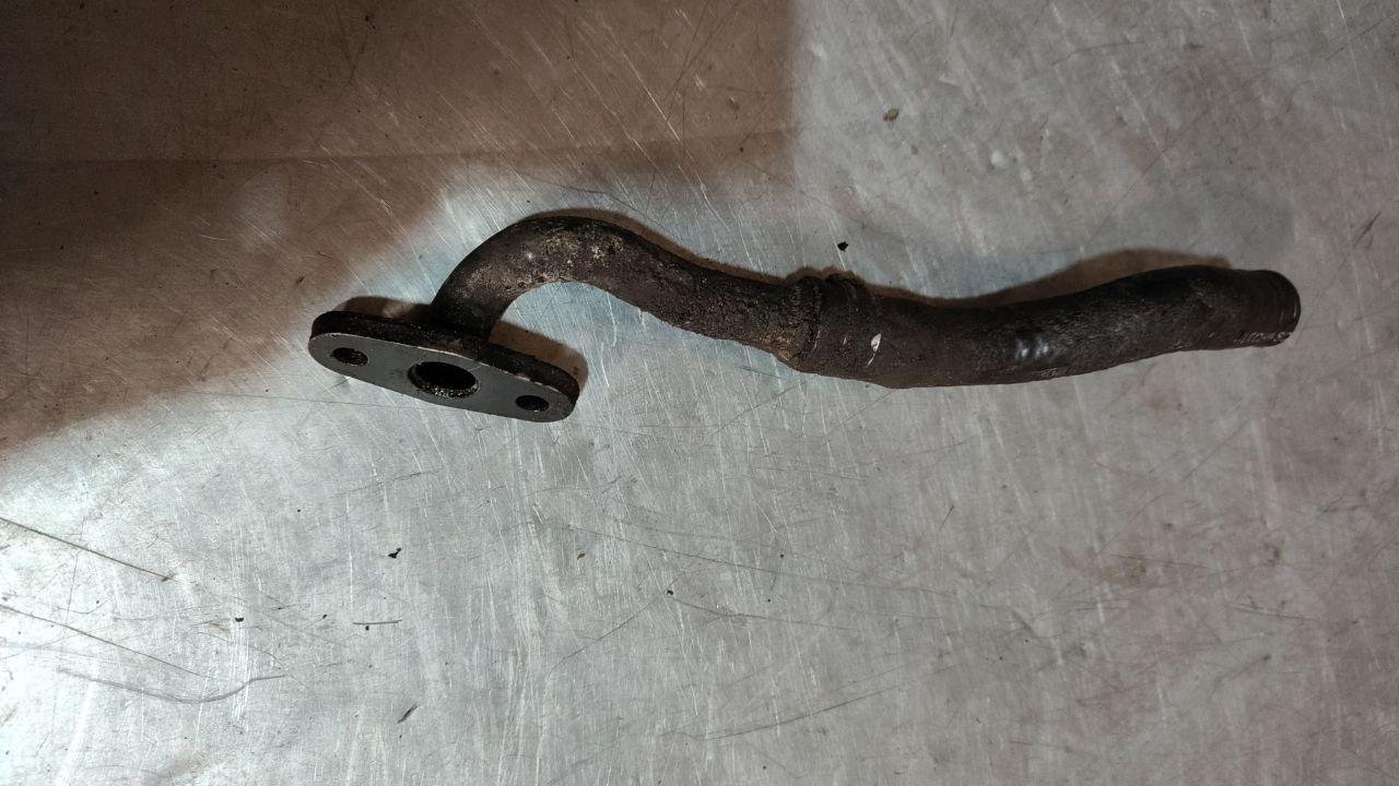 масляная трубка турбины Peugeot 307 1 поколение 2005, 2.0 л., дизель - фото №1