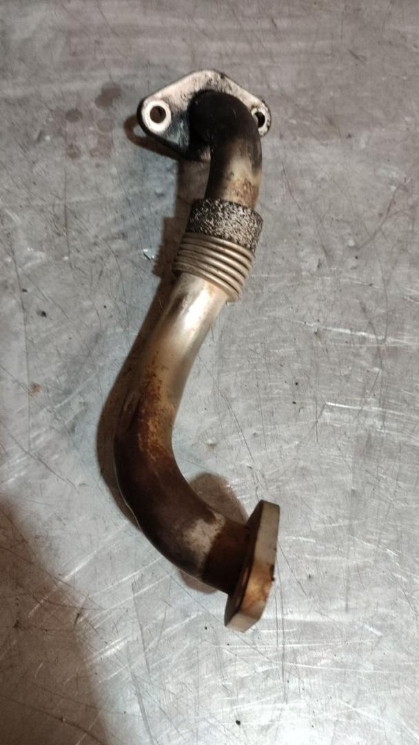 трубка системы рециркуляции EGR Skoda Fabia 1 поколение (6Y) 2001, 1.9 л., дизель - фото №1