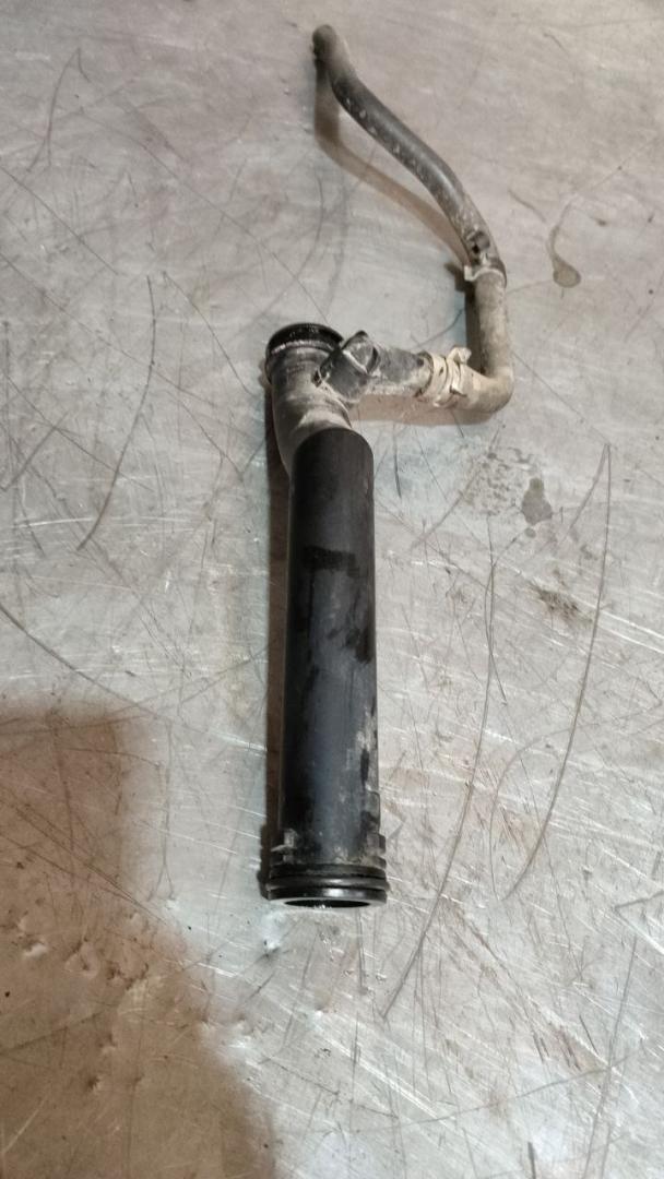 патрубок радиатора Volkswagen Polo 4 поколение 2003, 1.2 л., бензин, 03D121026F - фото №1