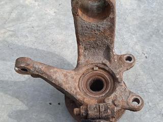 кулак поворотный левый Ford Mondeo 3 поколение [рестайлинг] 2006