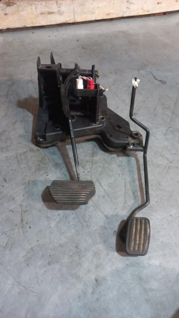 узел педальный (блок педалей) Citroen C5 1 поколение 2003, МКПП - фото №1