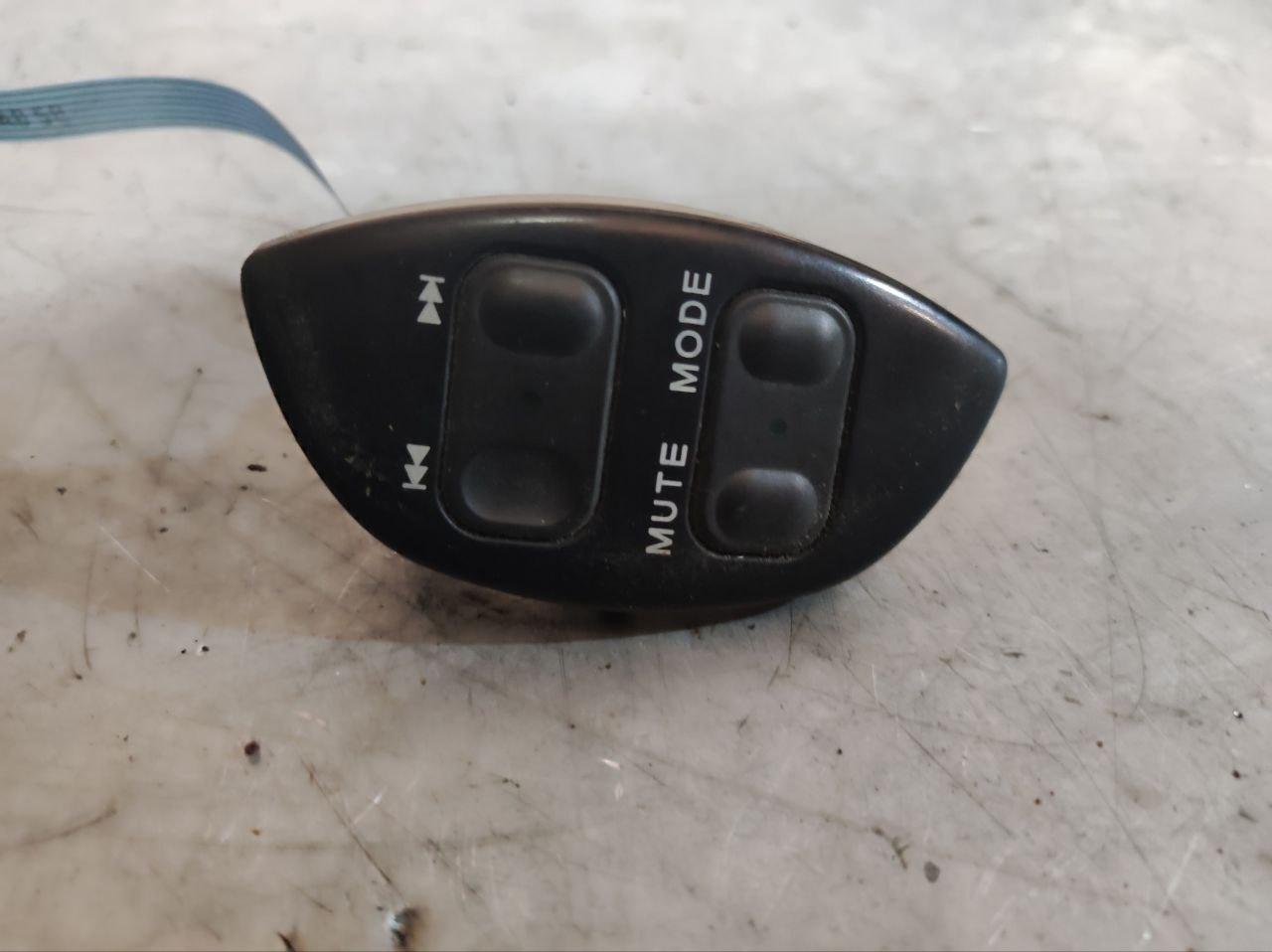 кнопки магнитолы Citroen Xsara Picasso 1 поколение 2002 - фото №1