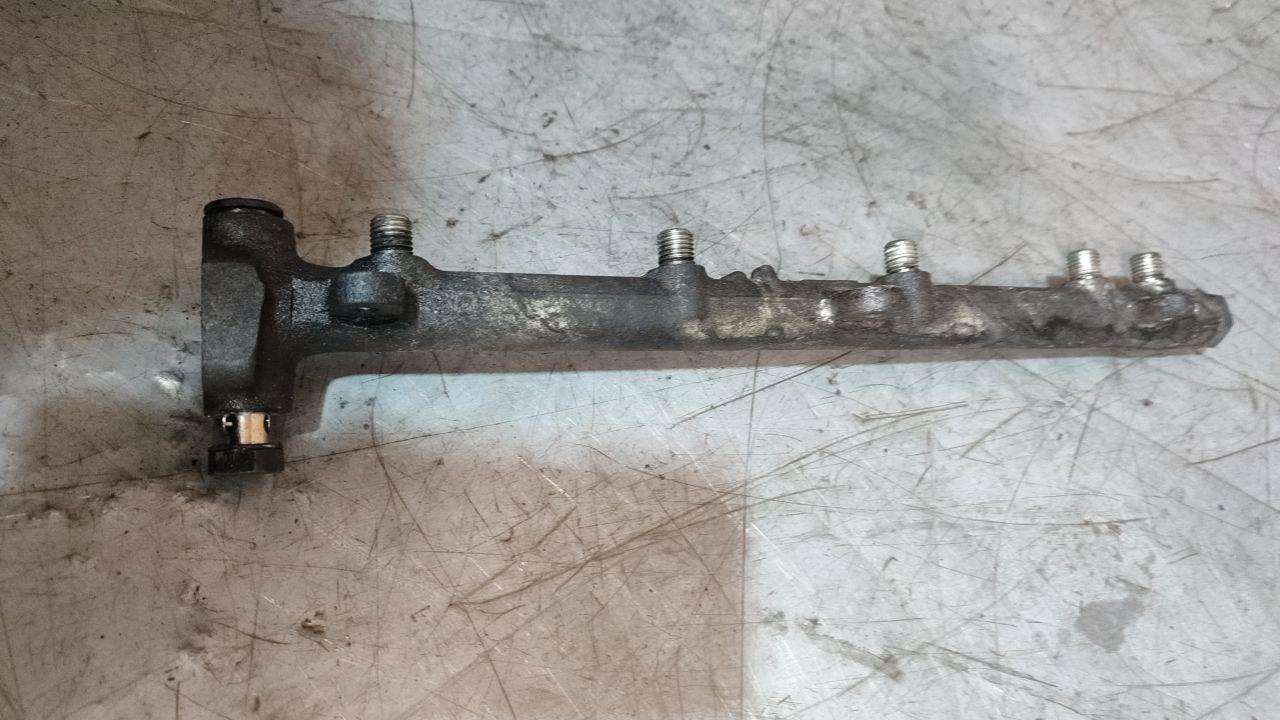 топливная рампа Mercedes-Benz A-Класс W168 2001, 1.7 л., дизель, A6680700095, 445214005.7 - фото №1