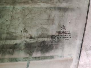 стекло двери передней левой Citroen C5 1 поколение 2003, универсал