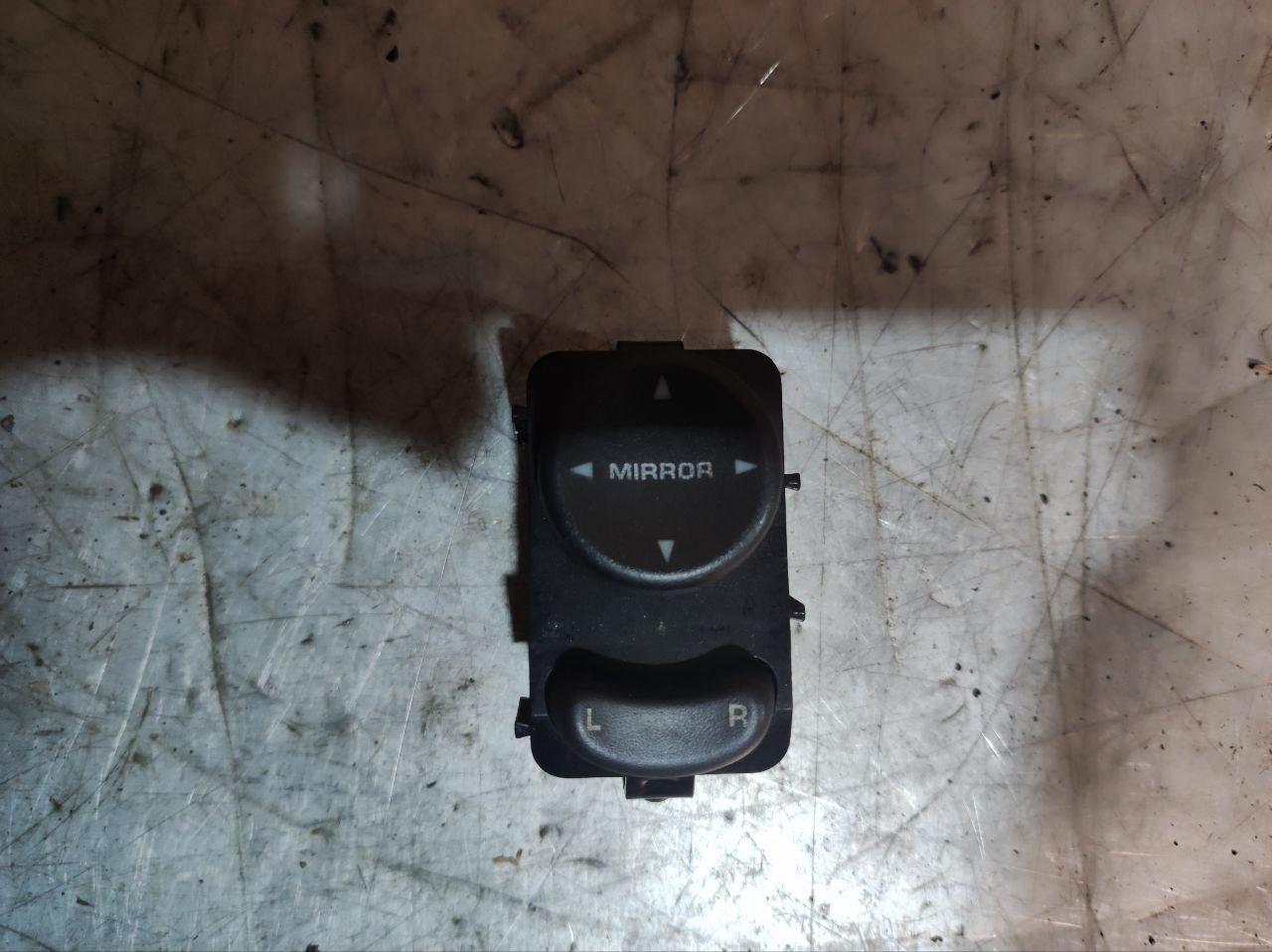 кнопки зеркал Chrysler Voyager 4 поколение 2003 - фото №1