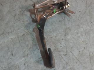 педаль тормоза Toyota Yaris P1 2003