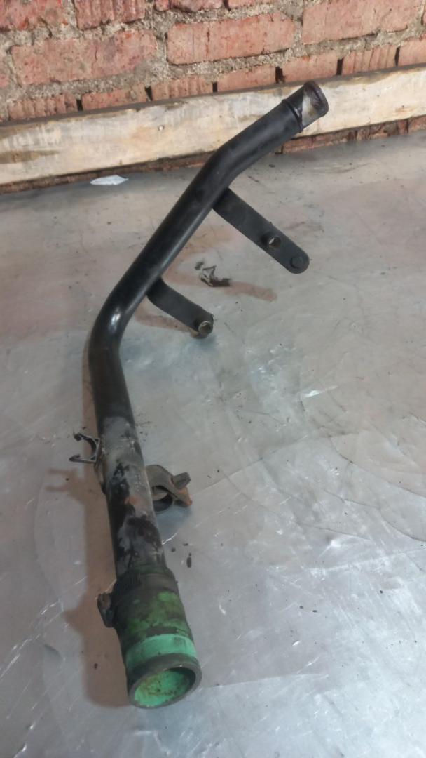 патрубок радиатора Chrysler Voyager 4 поколение 2003, 2.5 л., дизель - фото №1