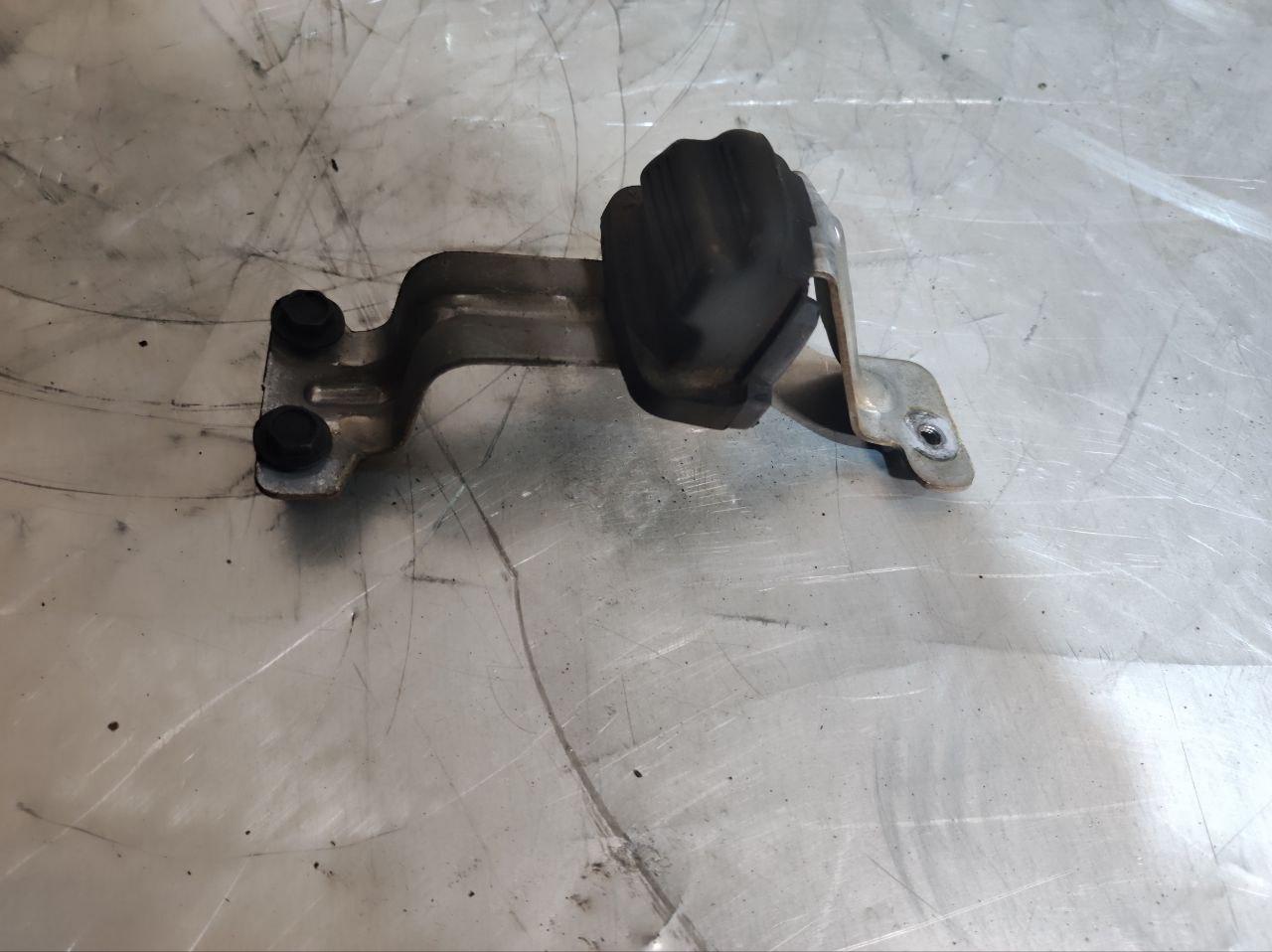 ограничитель открывания двери Chrysler Voyager 4 поколение 2003, 04717756AB - фото №1