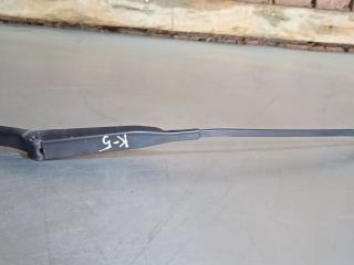 щеткодержатель (поводок стеклоочистителя, дворник) Audi A4 B5 1996, седан, 8D1955408A