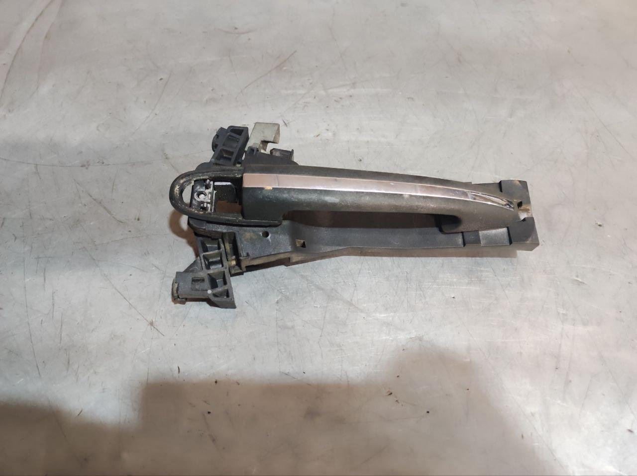 ручка наружная Mercedes-Benz A-Класс W168 2000 - фото №1