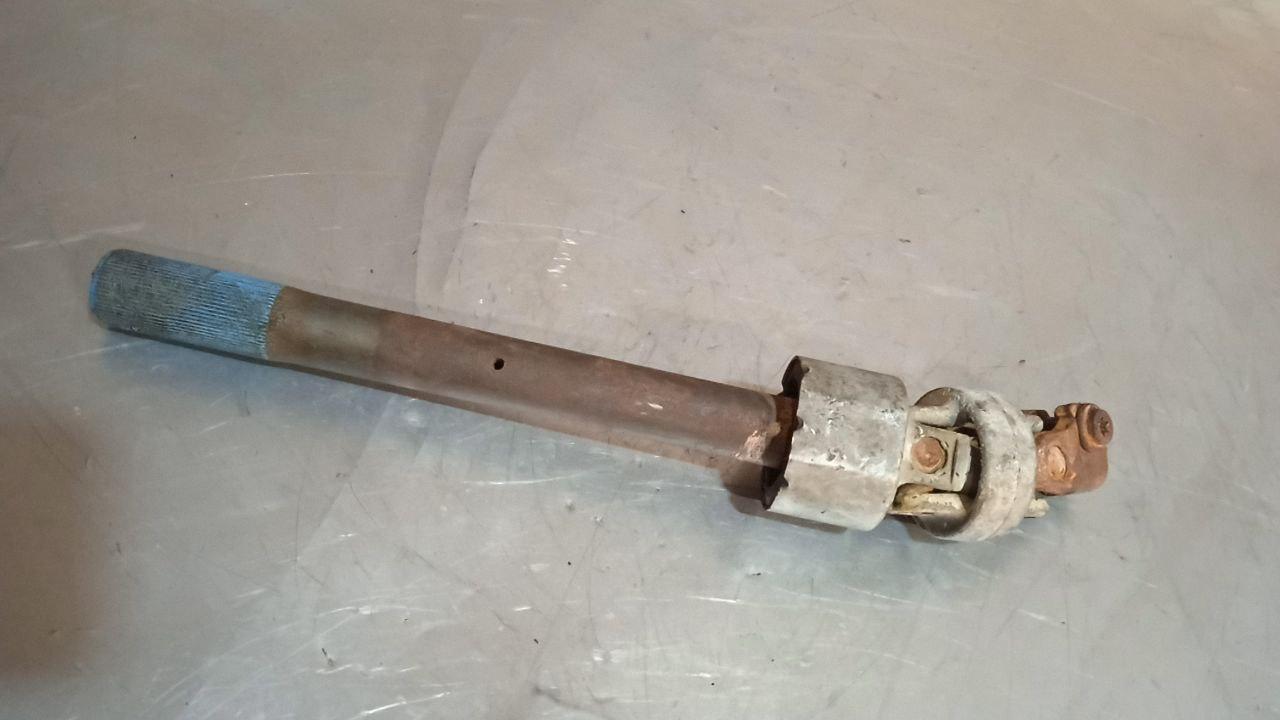 рулевой карданчик Volkswagen Passat B5 1997 - фото №1