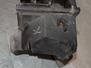 корпус воздушного фильтра Volkswagen Passat B5 1999, 1.8 л., бензин