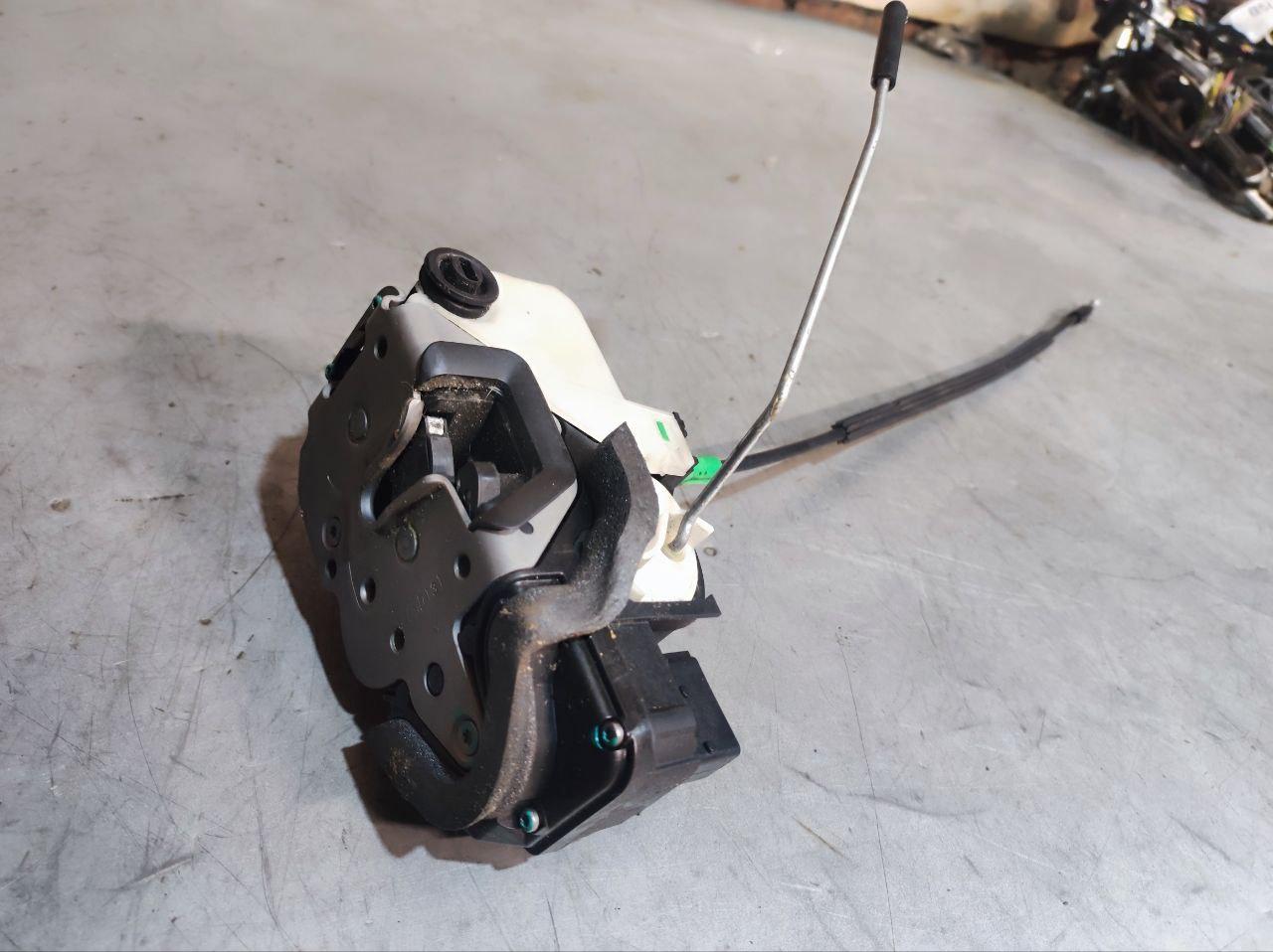 замок двери задней правой Opel Insignia 1 поколение (A) (2008 - 2014), 3023804 - фото №1