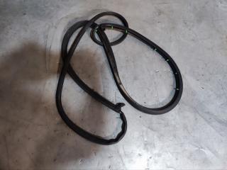 уплотнитель Audi A4 B6 (2000 - 2006)