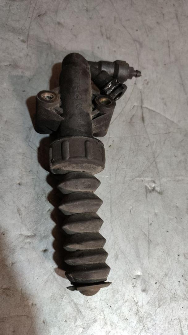 цилиндр сцепления рабочий Peugeot 307 1 поколение 2005, МКПП - фото №1