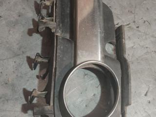 заглушка (решетка) в бампер Opel Vectra C 2005