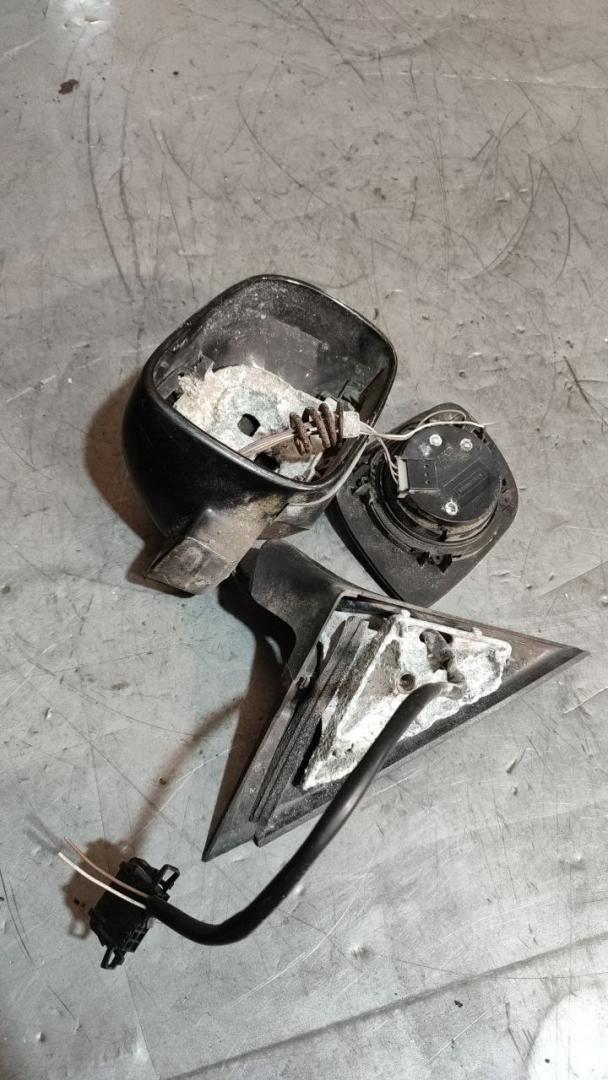 зеркало наружное правое Volkswagen Passat B5 (1996 - 2001) - фото №1