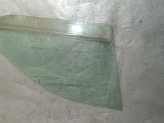 стекло двери передней правой Skoda Octavia 1 поколение (A4) 1998, 1.8 л., бензин, лифтбэк