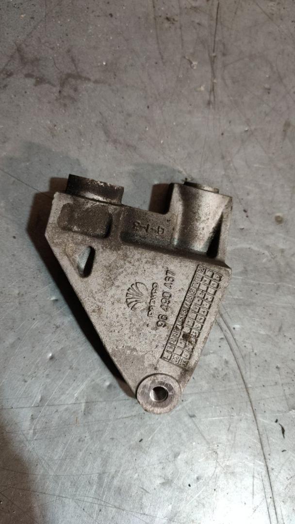 кронштейн генератора Chevrolet Lacetti 1 поколение (2004 - 2013), 1.6 л., бензин, хетчбэк 5 дв., 96490467 - фото №1