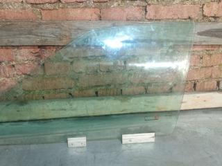 стекло двери передней левой Volvo V70 1 поколение (1997 - 2000)