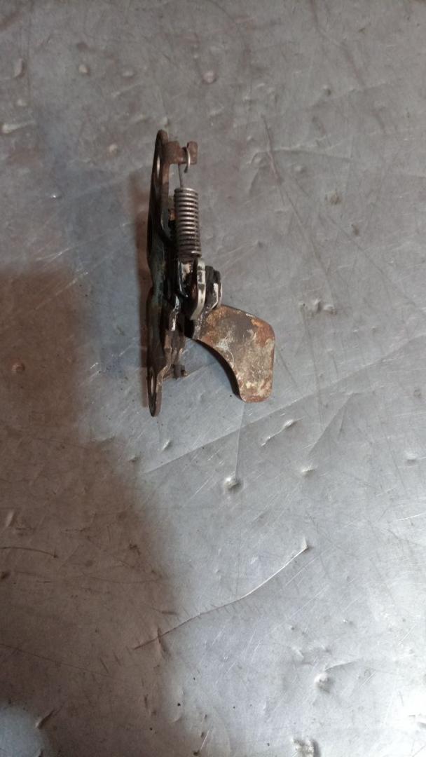 замок капота Peugeot 206 1 поколение 2003, хетчбэк 3 дв. - фото №1