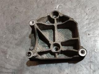 кронштейн компрессора кондиционера Citroen C4 1 поколение 2006, 1.6 л., бензин, 9657137480