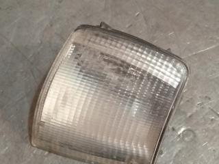 поворотник правый Volkswagen Passat B3 (1988 - 1997)