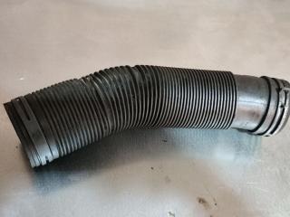 патрубок воздушного фильтра Skoda Octavia 1 поколение (A4) (1996 - 2000), 1.9 л., дизель, 1J0129684J