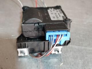 моторчик заслонки печки Audi A8 D3/4E (2002 - 2005), 4E0820511, 132801319