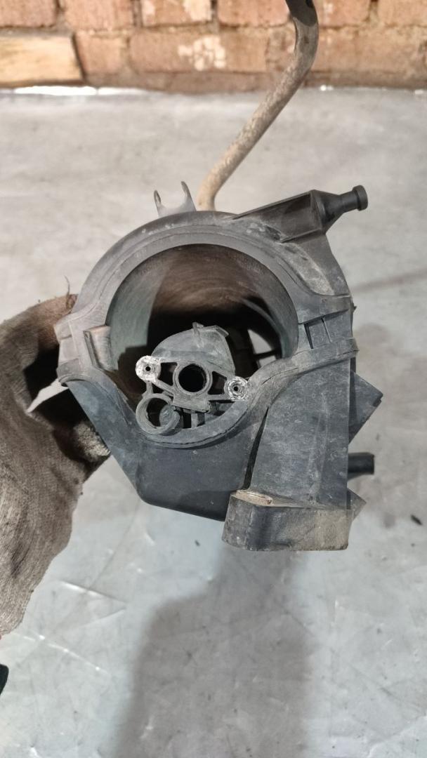 коллектор впускной Skoda Fabia 1 поколение (6Y) (1999 - 2004), 1.4 л., бензин, 036129711D - фото №1