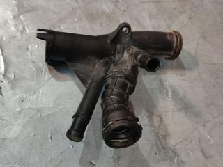 корпус термостата Volkswagen Passat B8 (2014 - 2020), 2.0 л., дизель, 04L121071E, 04L121026F